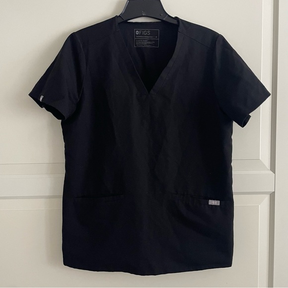 Figs Black Casma Short Sleeve Three-Pocket Medical Scrub Top 20334 - Picture 2 of 9
